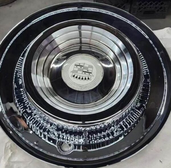 Hubcaps chrome Cadillac - Image 3
