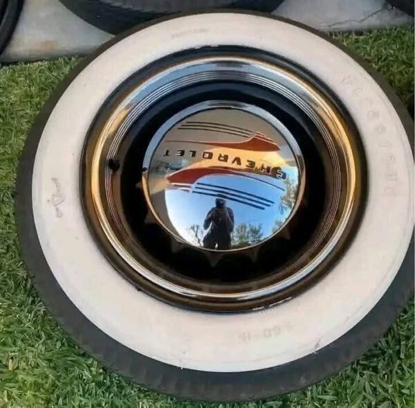 1953 Chevrolet 5 Artillery wheels - Image 2
