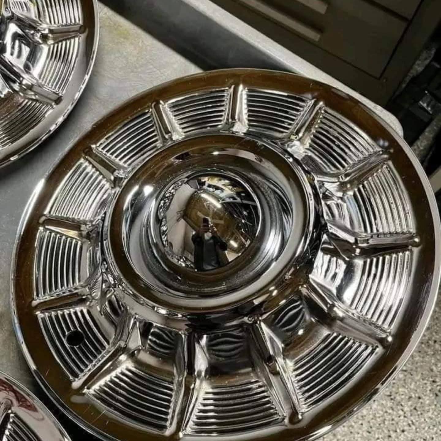 1957 Cadillac hubcaps all chrome - Image 3